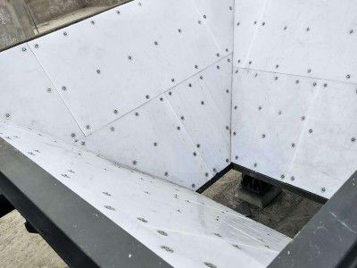 怎么選擇煤倉(cāng)耐磨防堵襯板？安陽(yáng)晨旭來(lái)告訴您！